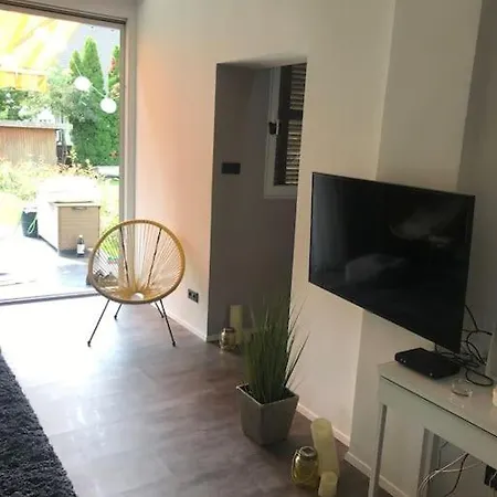 Csipicsoka Lak Medencevel
